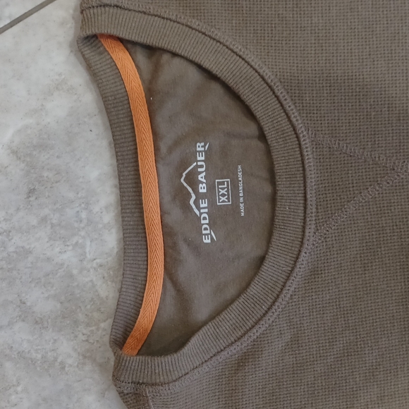 Eddie Bauer Long Sleeve Thermal - Picture 2 of 2